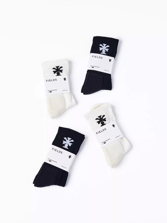 Fields wool socks , 2 black pairs and 2 white pairs , top view